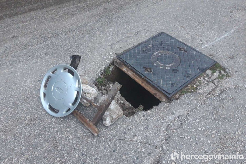 Rupa na cesti ulica Stjepana Radića