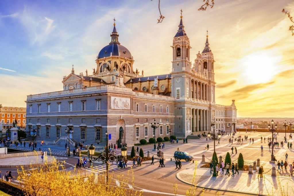 putujem, Madrid, Španjolska, aviokarte, smještaj