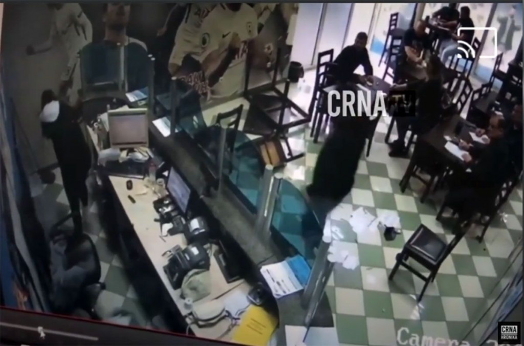 Demoliranje kladionica - crna-hronika