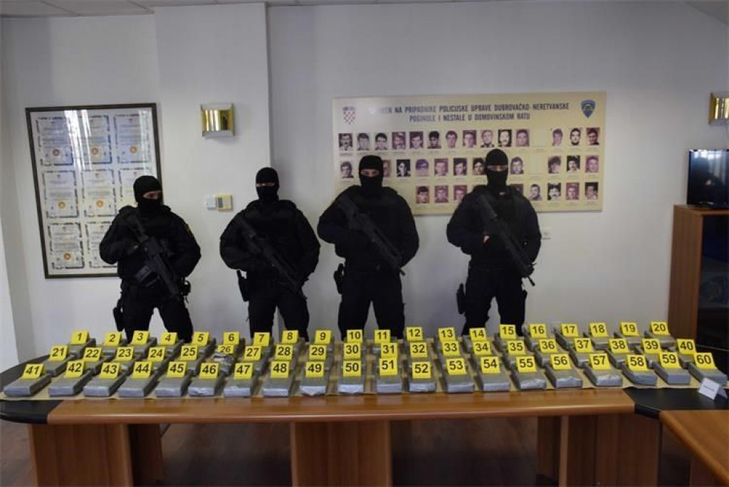 kokain, droga, Luka Ploče