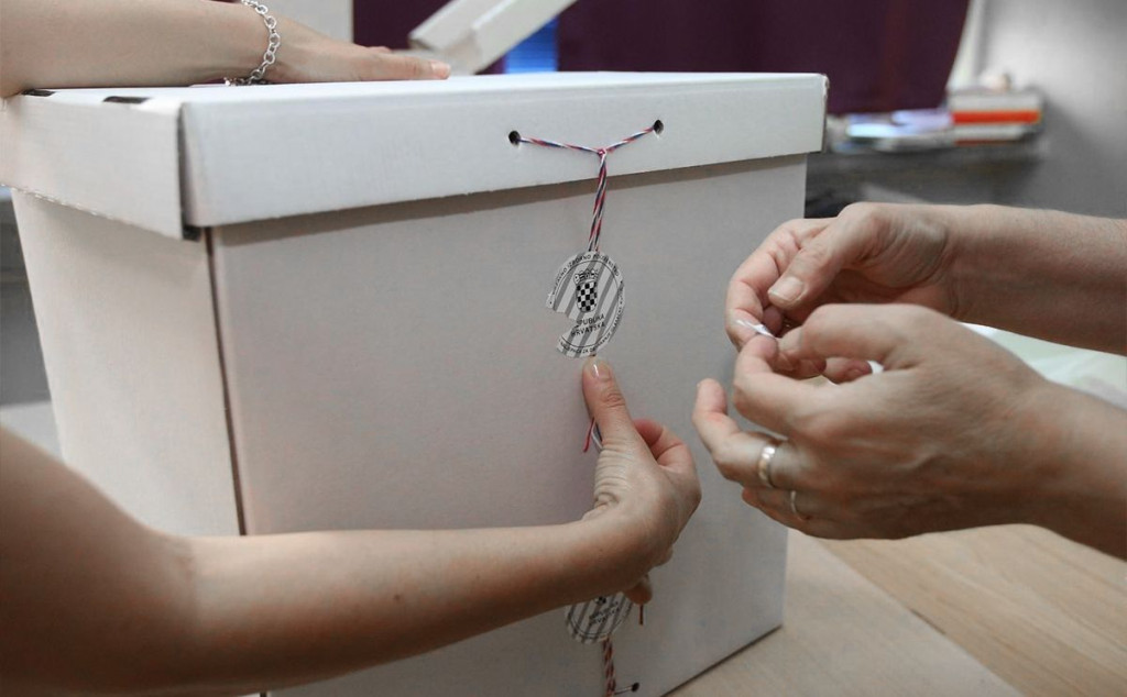 Glasačka kutija izbori