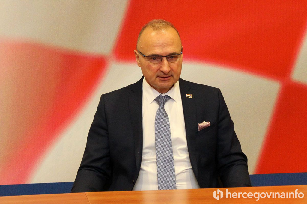 Gordan Grlić Radman