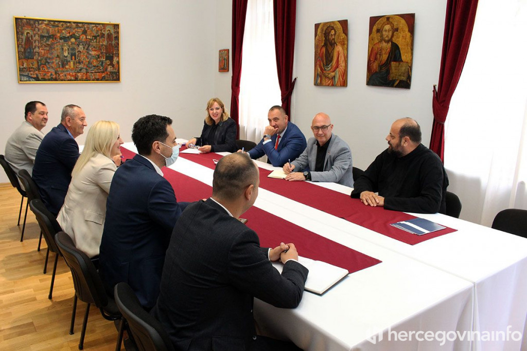 Milimir Vujadinović i Srbi Mostara