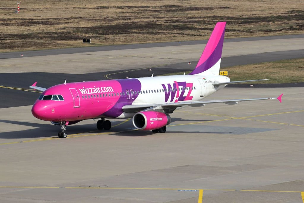 Wizz air avion pista