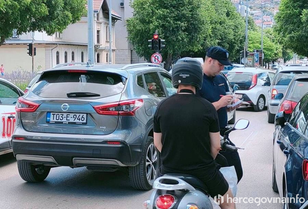 Policija motociklisti