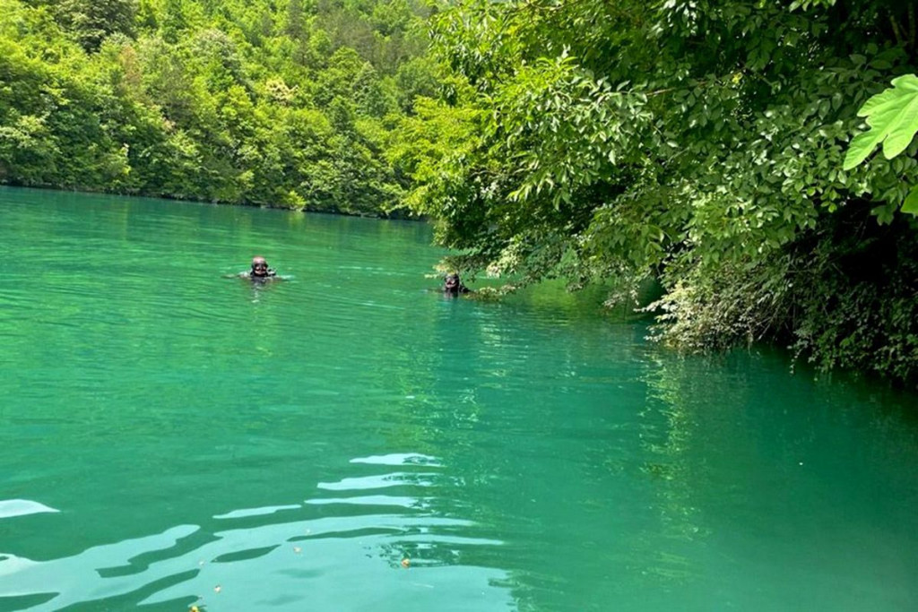 Grabovica jezero ronioci