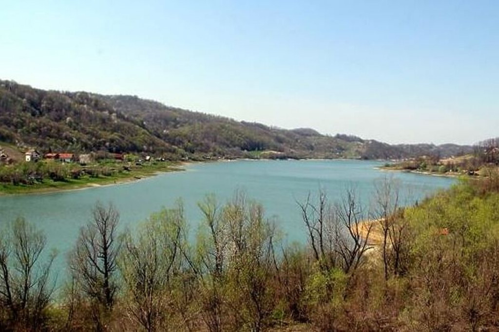 Sniježica Jezero Kalesija