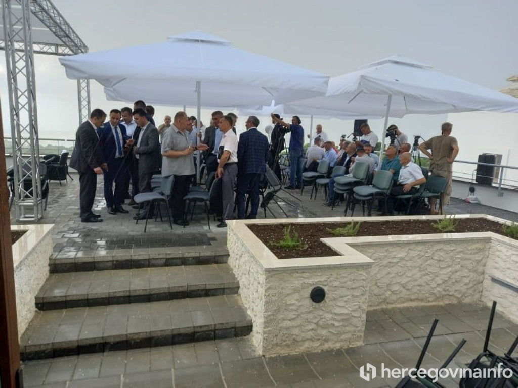 Podveležje, kompleks