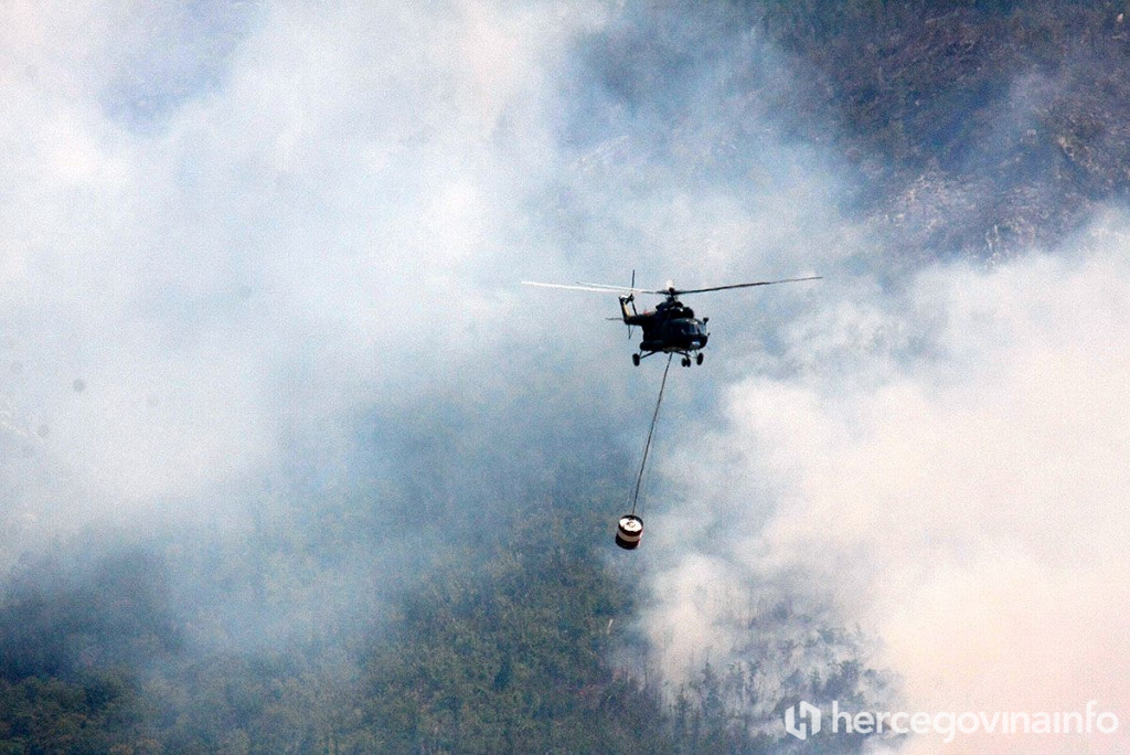 Helikopter gašenje požara
