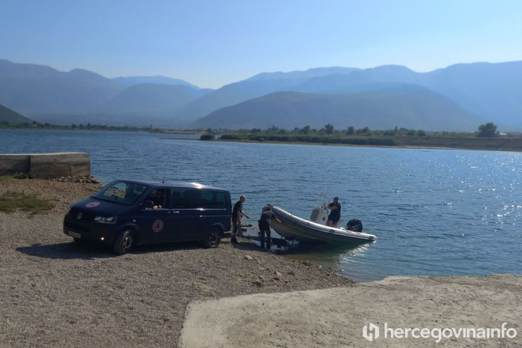 Potraga na Mostarskom jezeru