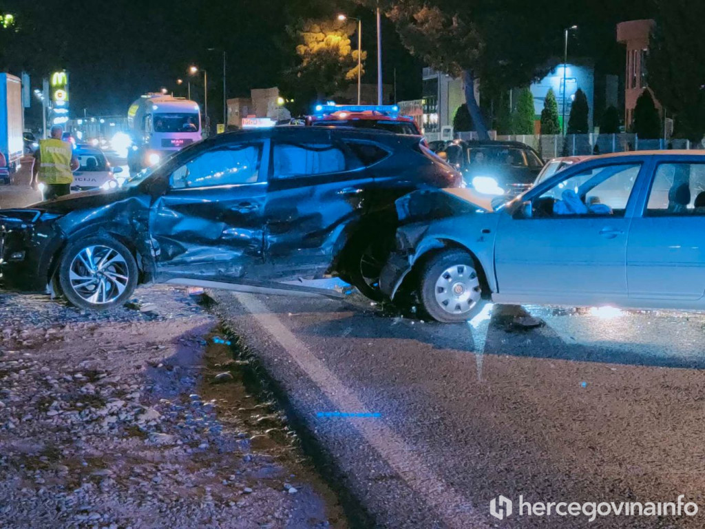 Prometna nesreća Bišće polje