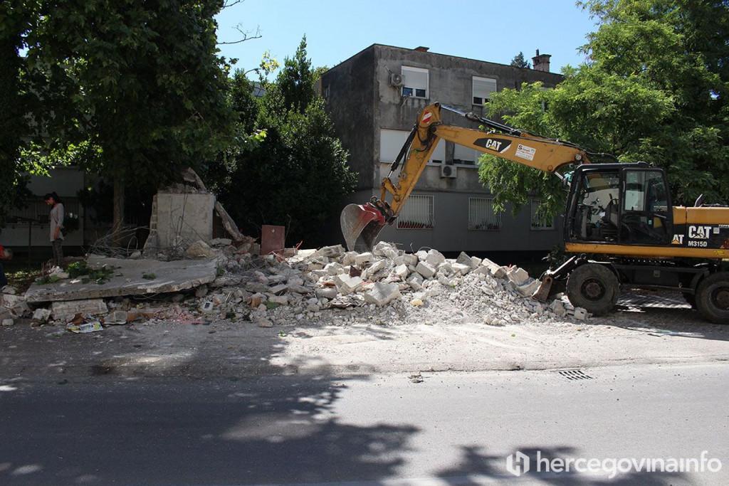Rušenje objekta Vukovarska ulica