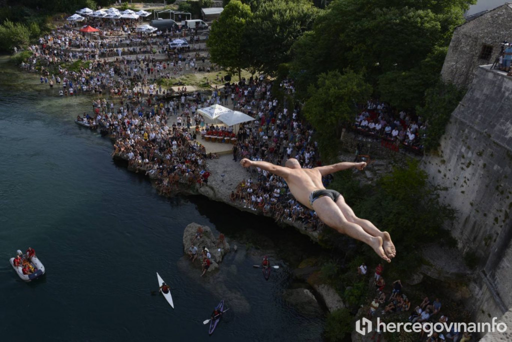 Skokovi sa Starog mosta