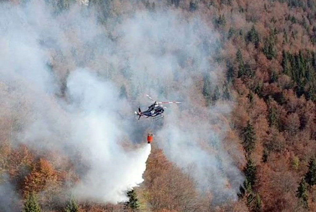 Helikopter RS gašenje požara