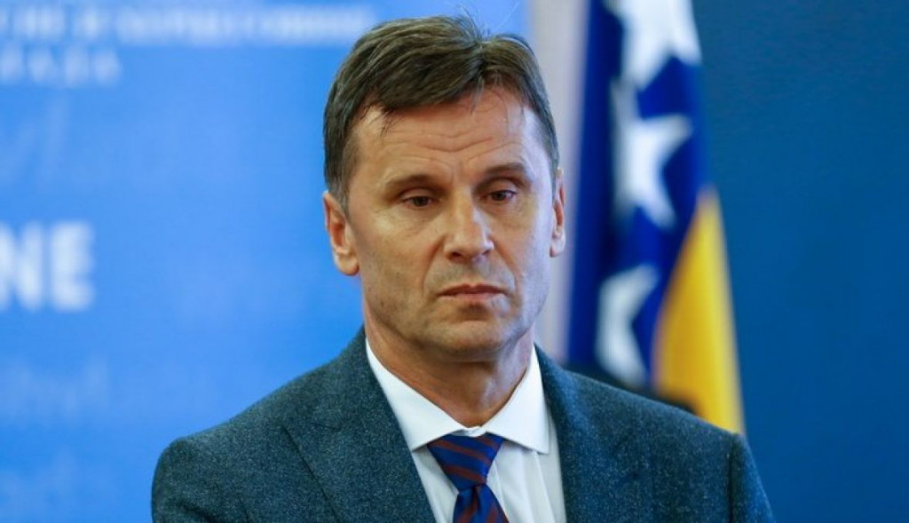 Vlada FBiH, majke, naknade, porodilje