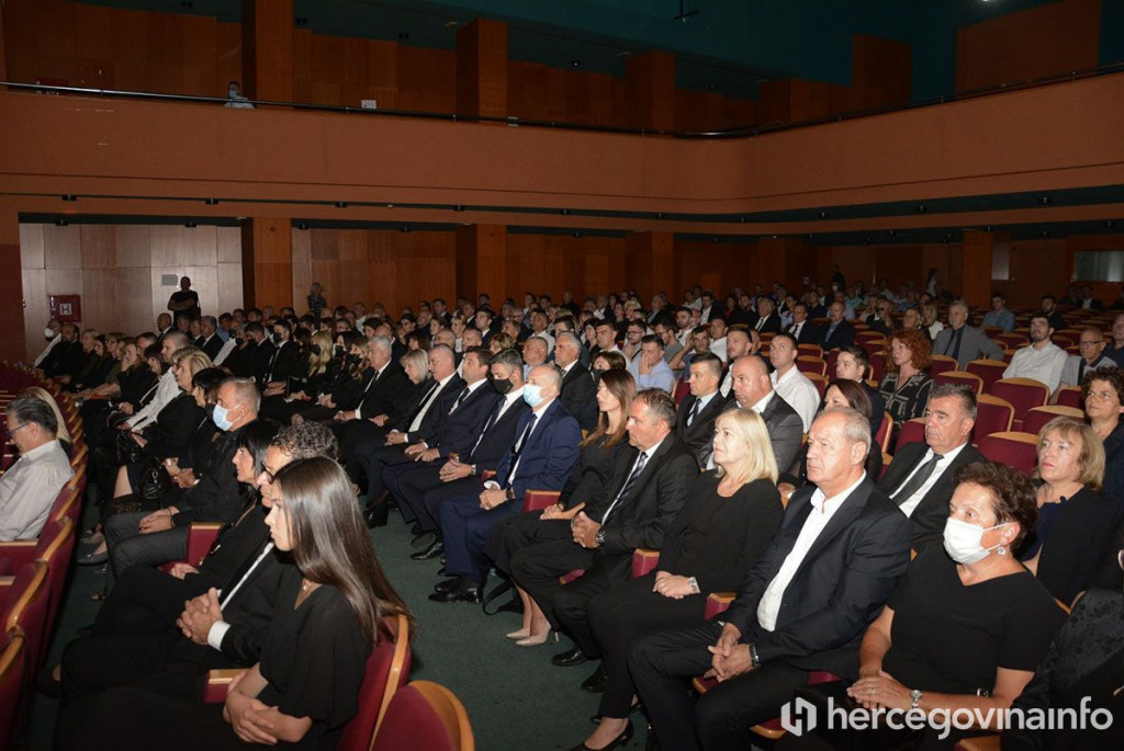 Komemoracija Ljubi Bešliću