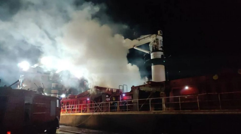 Gori brod u Pločama