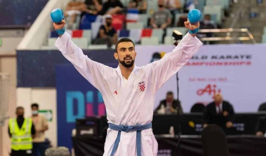 Anđelo Kvesić, karate