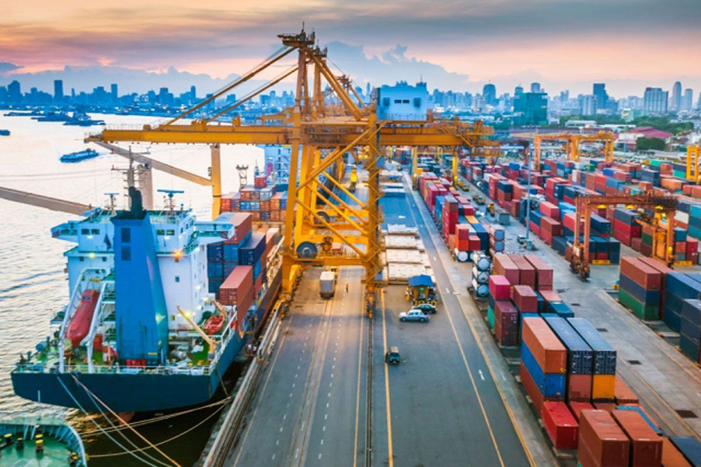 Uvoz izvoz luka kontejneri