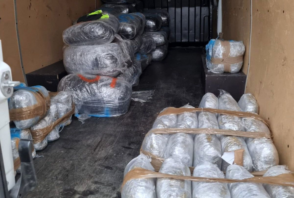 Zaplijenjena marihuana skunk akcija Transporter