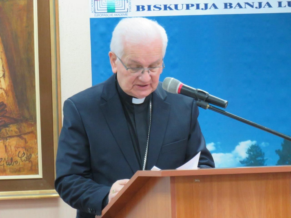 Europski centar za mir i suradnju, Banja luka, Franjo Topić, Biskup Franjo Komarica