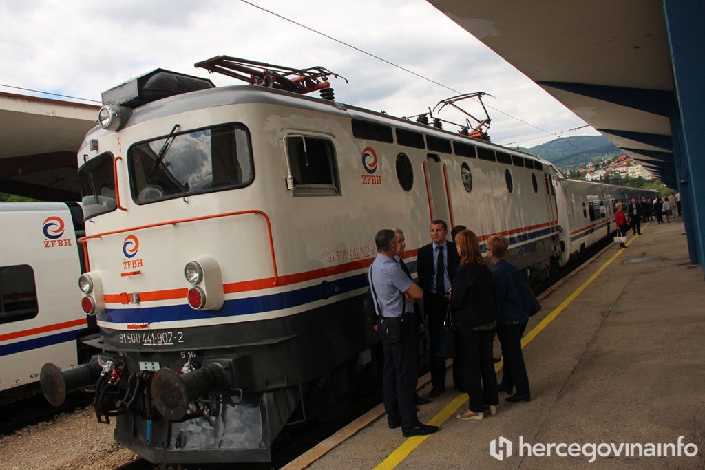 Talgo vlak i lokomotiva ŽFBiH