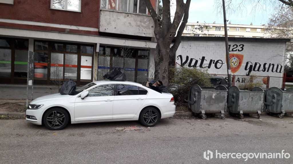 Mostar, Passat, parkiranje
