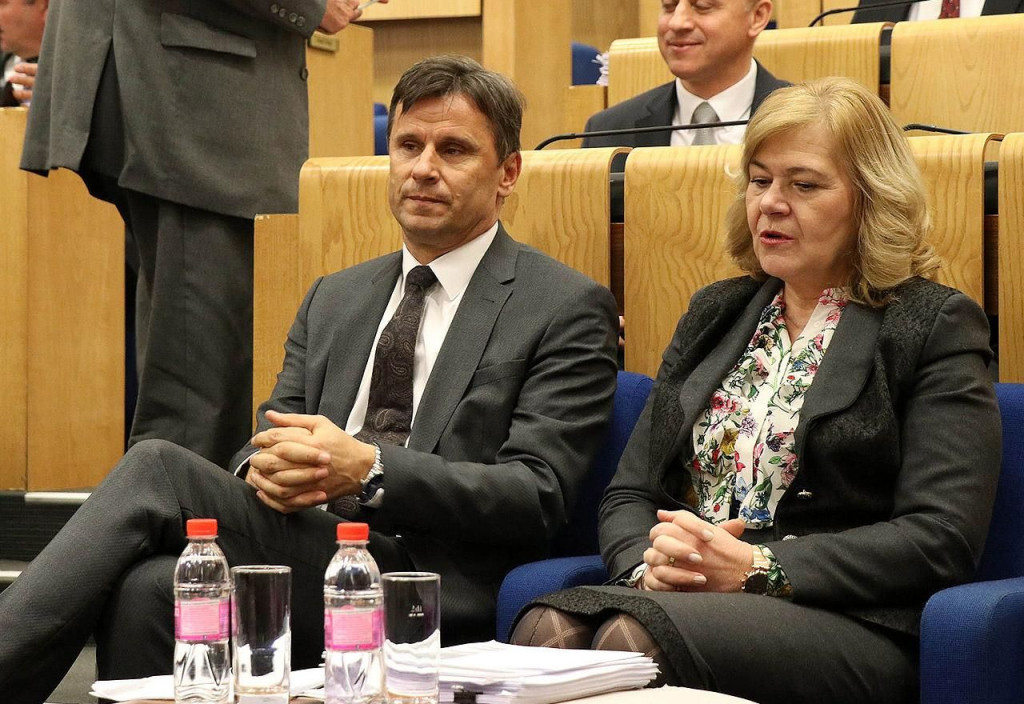 Fadil Novalić, Jelka Miličević , afera respiratori, Vlada FBiH, HDZ BiH, SDA BIH