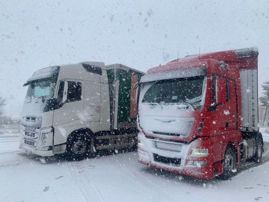 snježno nevrijeme, promet, zastoj u prometu