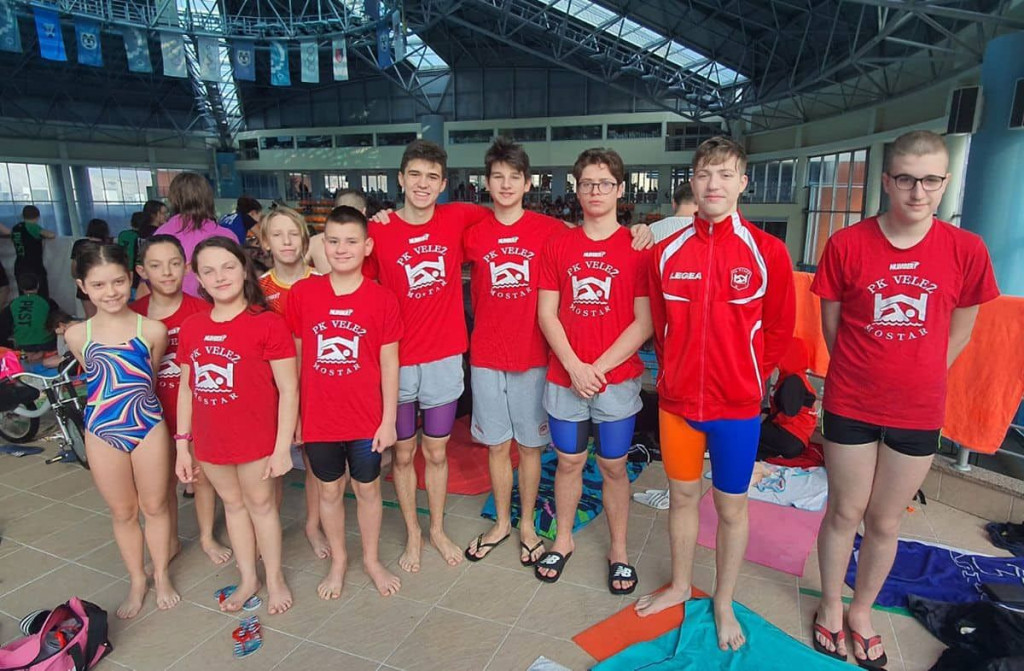 Plivački klub Velež