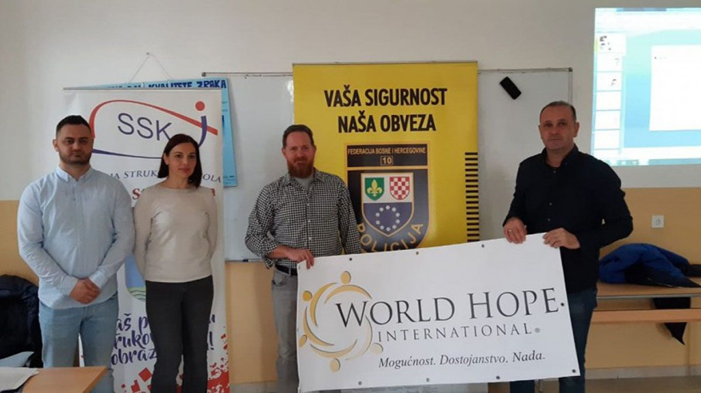 Livno predavanje policije srednjoškolcima