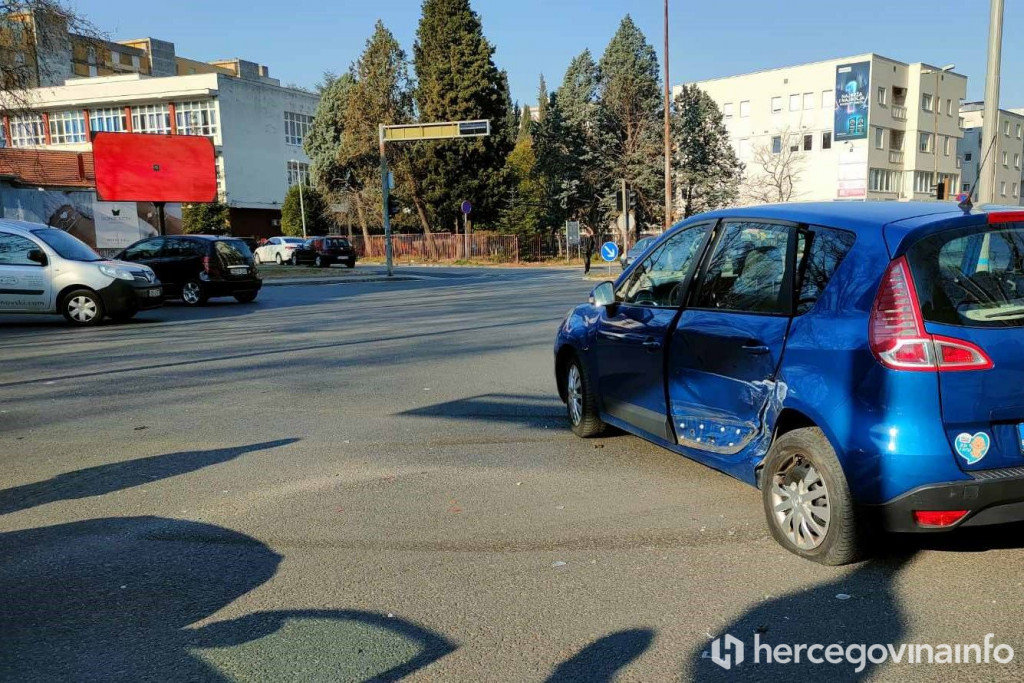 Mostar, prometna nesreća, Hercegovina, avenija, sudar