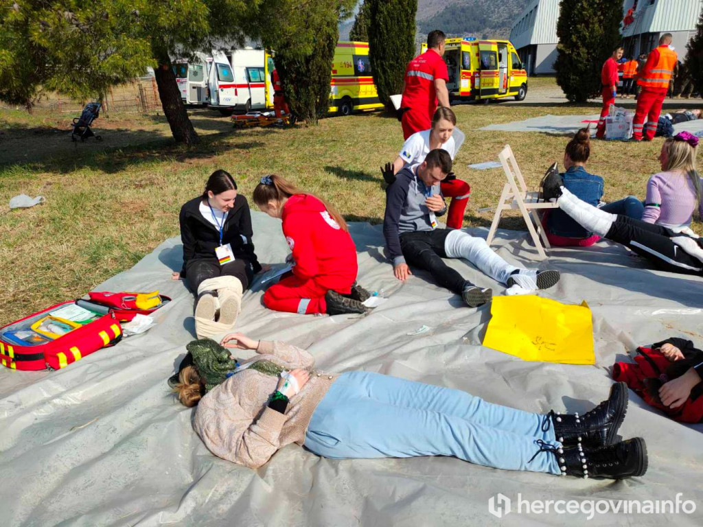 Pokazna vježba "Race"