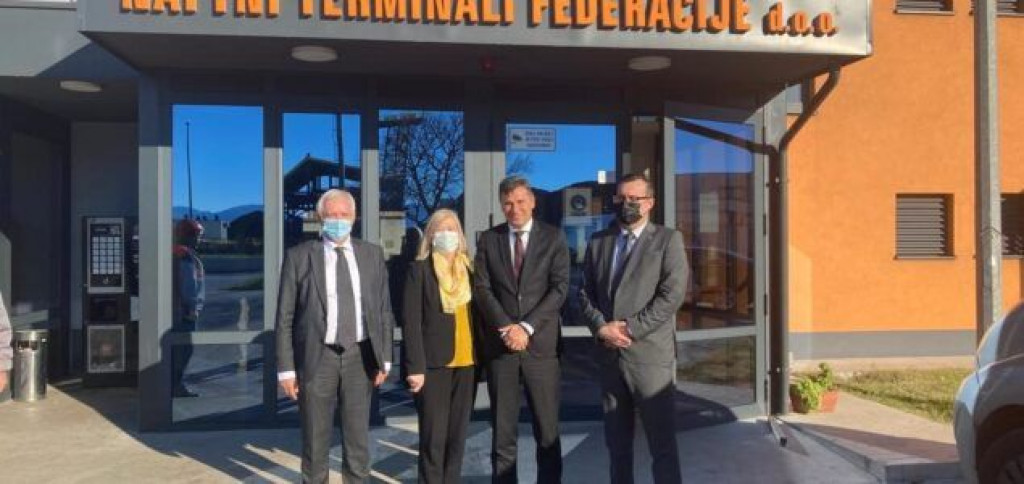 Ploče, Naftni derivati Ploče, Josip Tomić