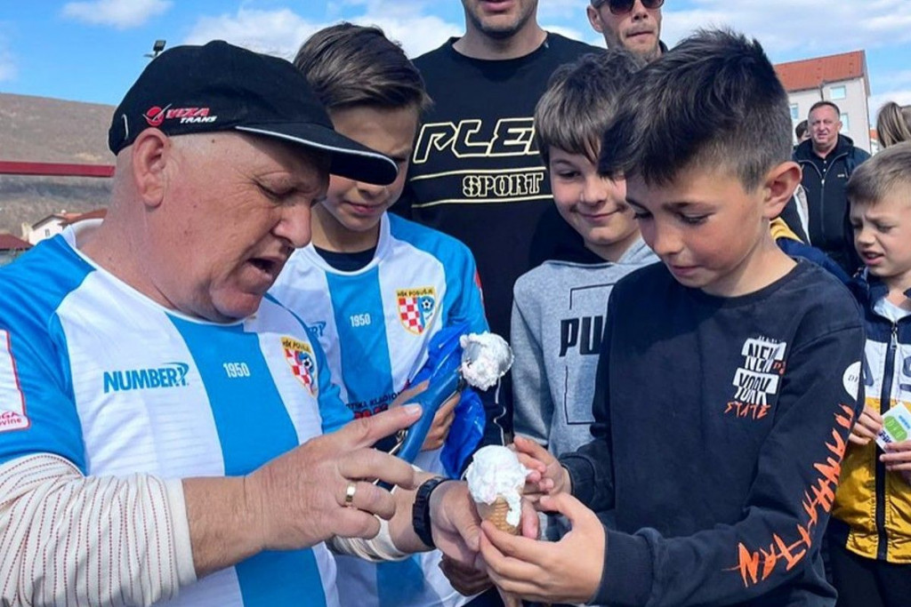 Posušje sladoled navijači