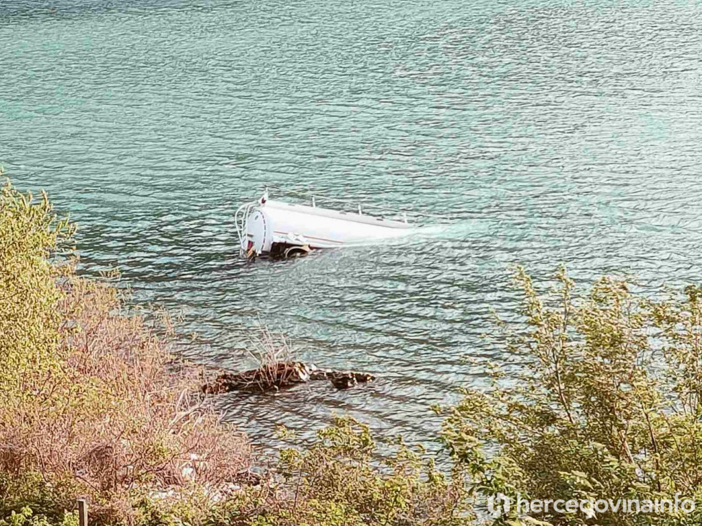 Drežnica prometna nesreća cisterna