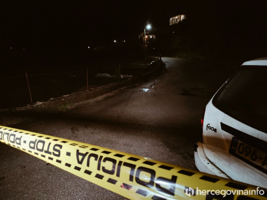 potres kukavac stolac djevojka