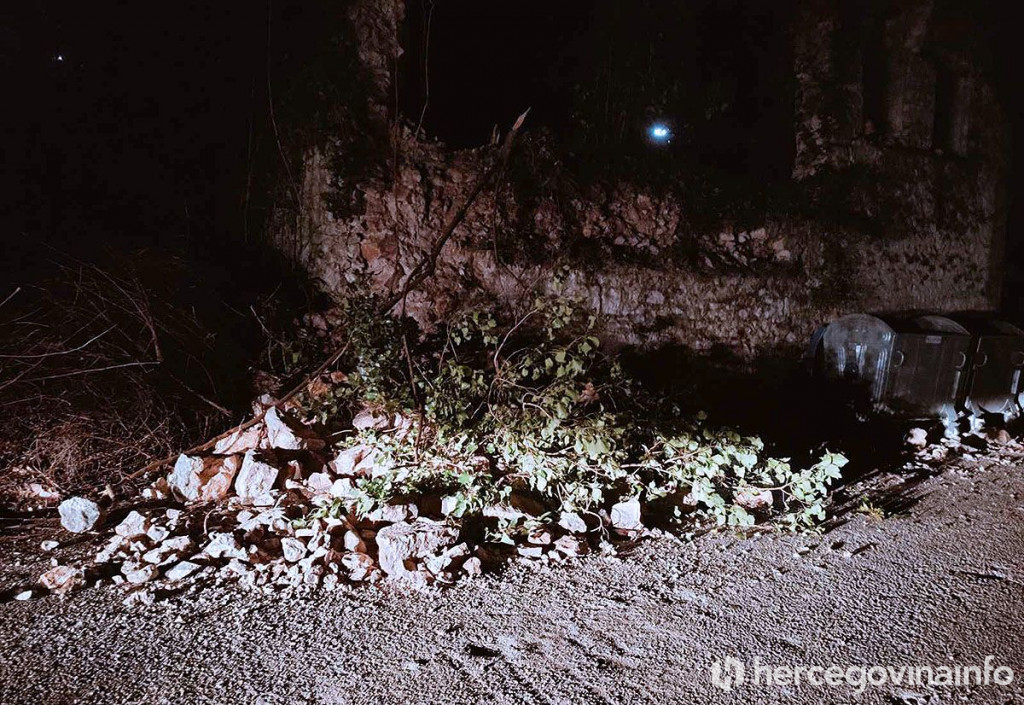 Stolac potres obrušavanje