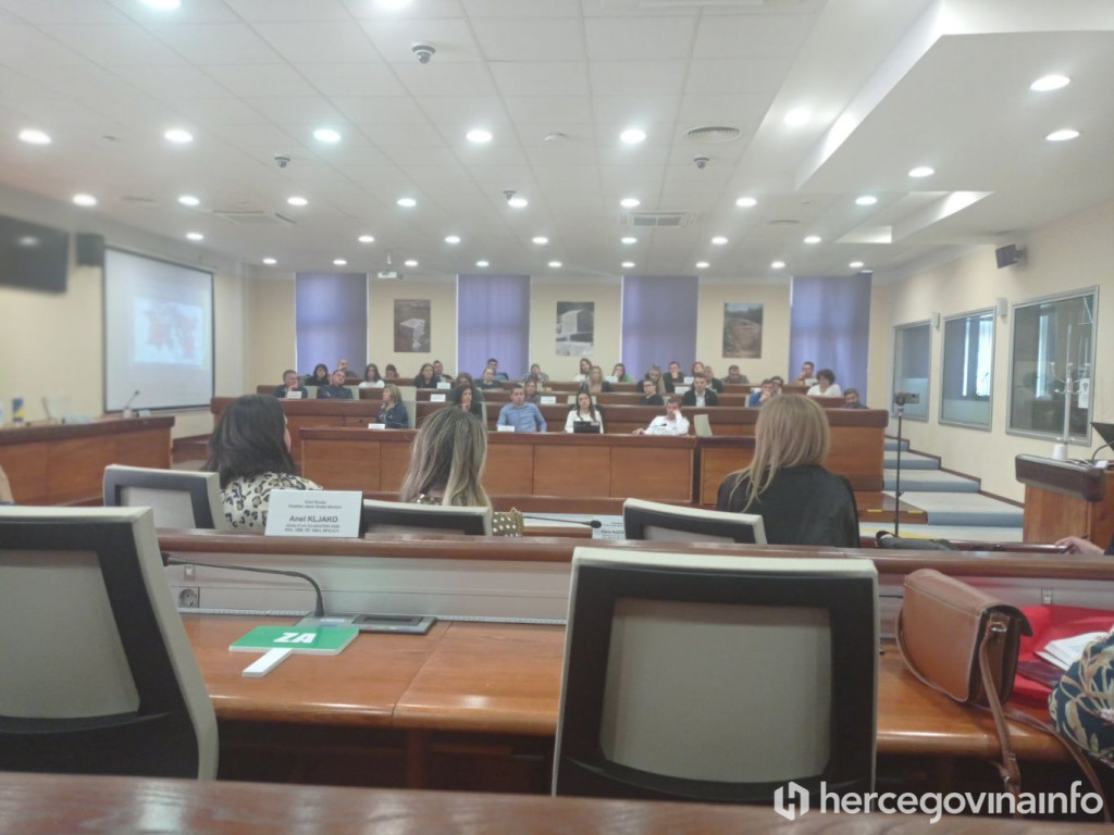 Mostar, zelene površine, Trimuša, partizansko groblje