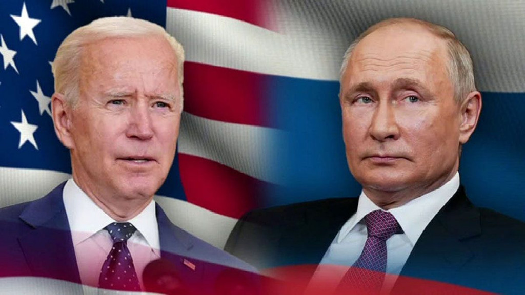 Joe Biden i Vladimir Putin zastave