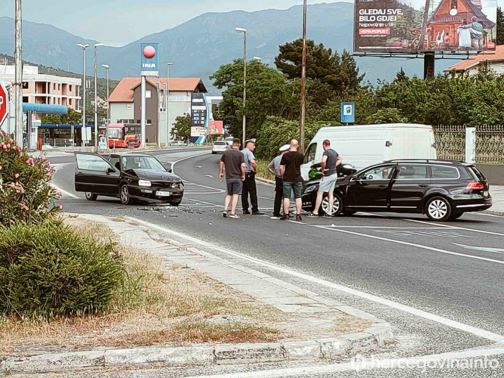 prometna nesreća,sudar,m 17,magistralna cesta,zalik