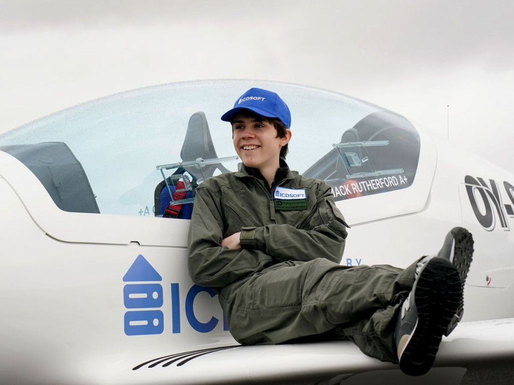 mack rutherford, pilot, avion