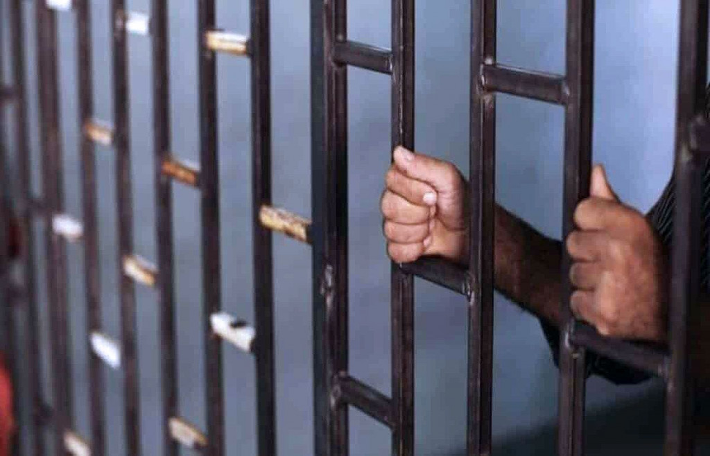 Zatvor ruke rešetke