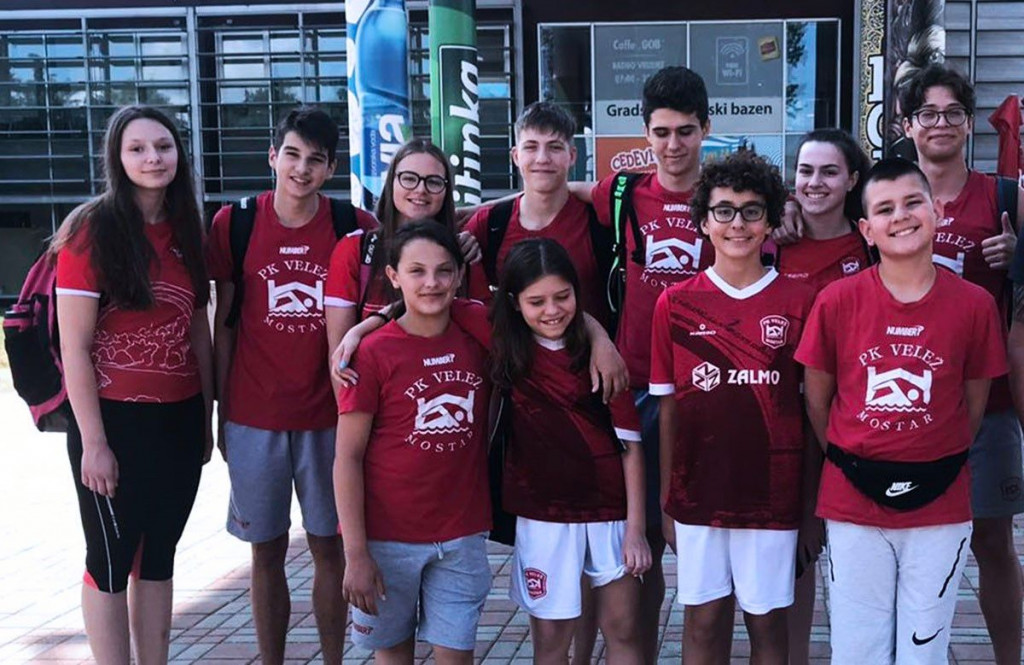 Plivački klub Velež