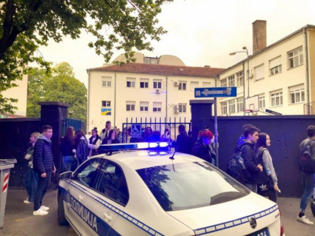 bombe,škola,Republika Srpska