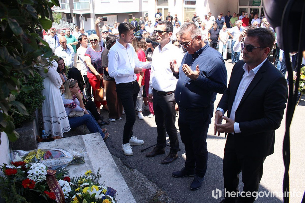 Uborak Sutina 30 godina Kordić Marić Milojević