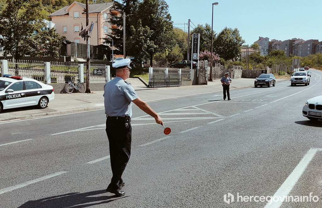 Policija regulacija prometa