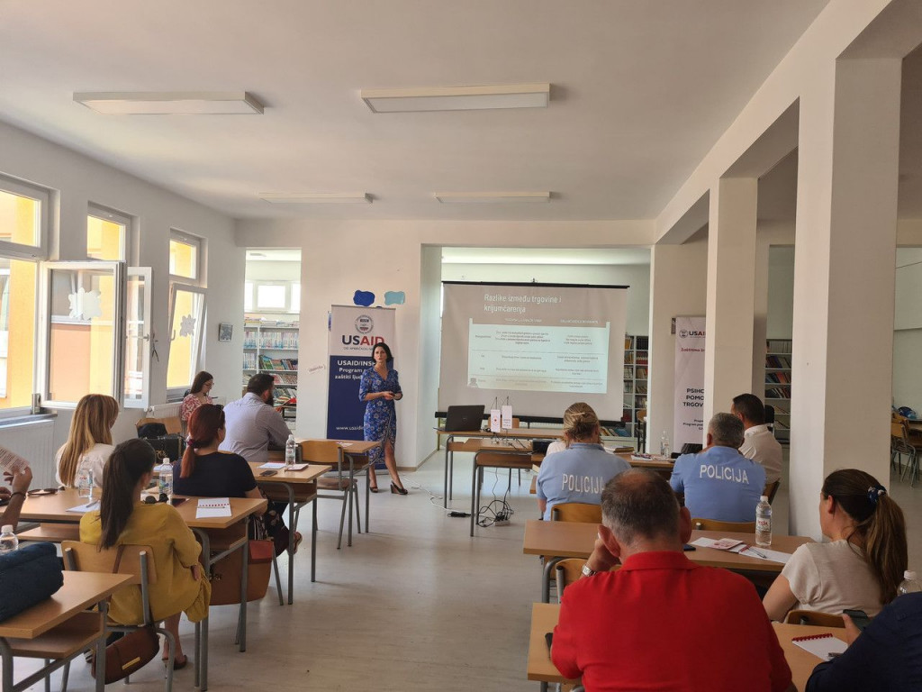 okrugli stol,Grude,trgovina ljudima,Crveni križ ŽZH