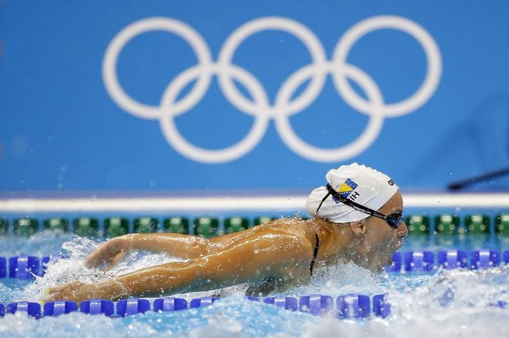 amina kajtaz,plivanje