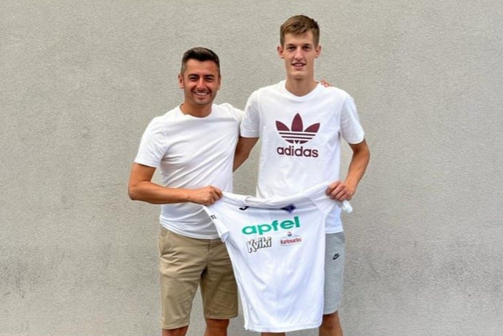 MNK Novo Vrijeme-Apfel,David Barbarić